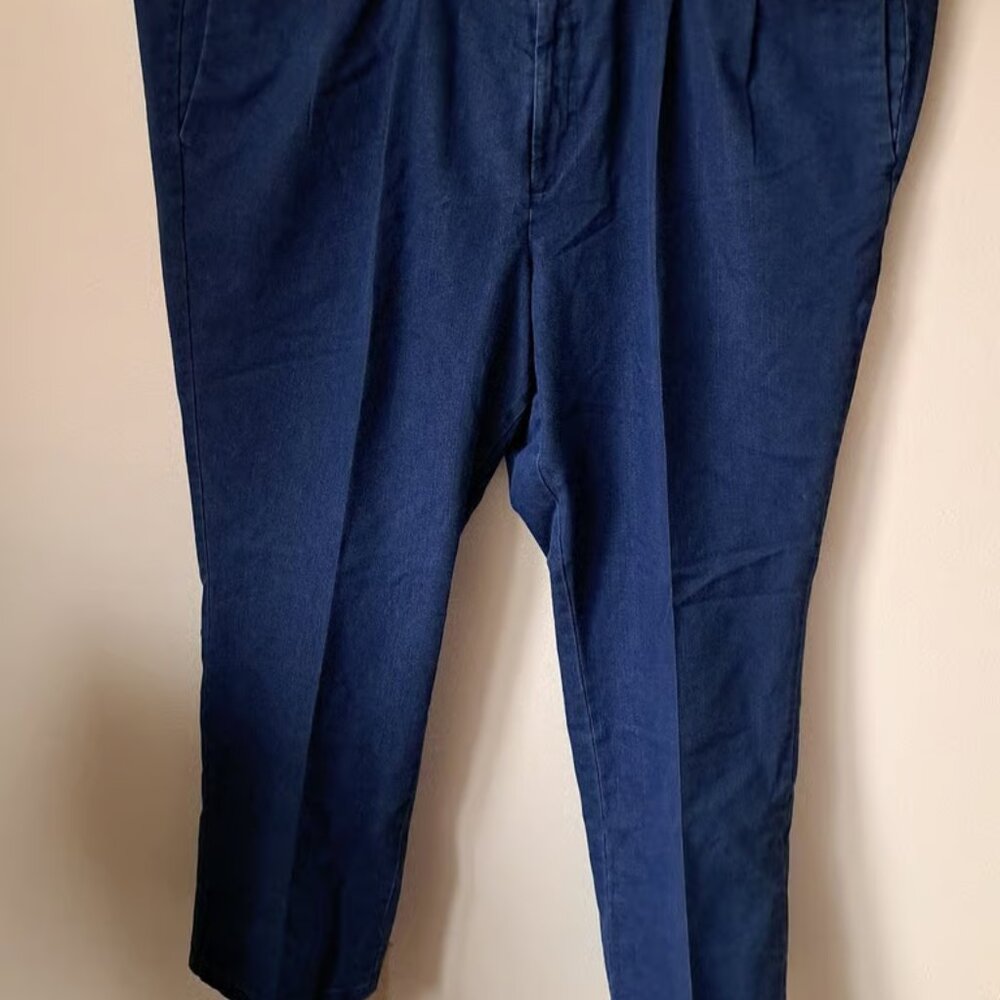Dockers Classic Fit Jeans. Size 58 32 New With Tags Note Defect